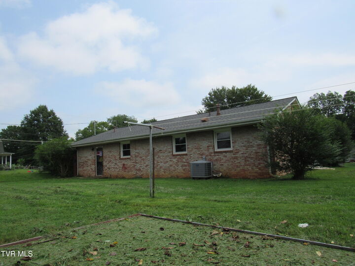 Property Photo: 200 West Chilhowie Avenue TN 37604