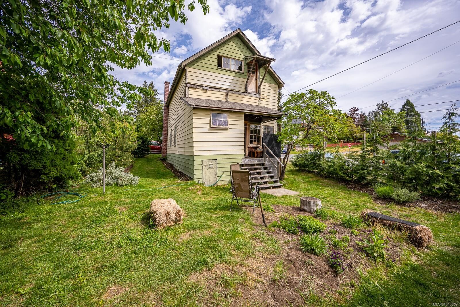 Property Photo: 2637 Dunsmuir Ave BC V0R 1S0