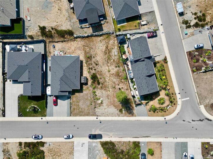 Property Photo: 144 Edgewood Dr BC V0R 2G0