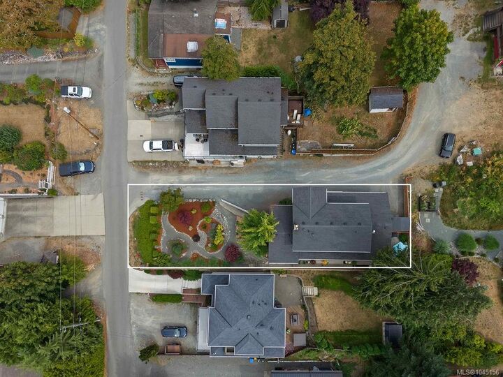 Property Photo: 1848 Norbury Rd BC V8H 3B4