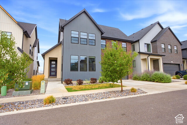Property Photo:  3149 N Park Cottage Way  UT 84043 