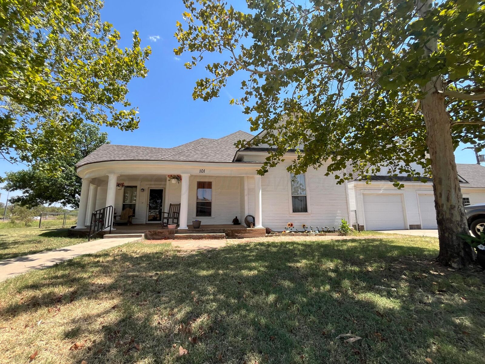 Property Photo:  101 SE 6th SE Street  TX 79201 