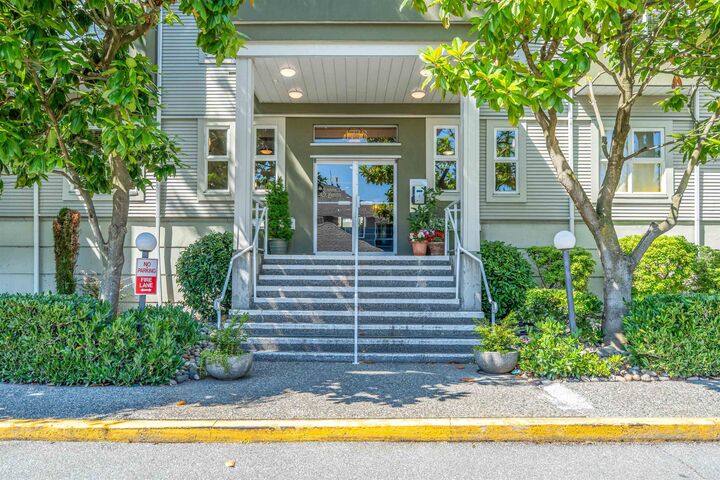 Property Photo: 4738 53 Street 212 BC V4K 2Z1