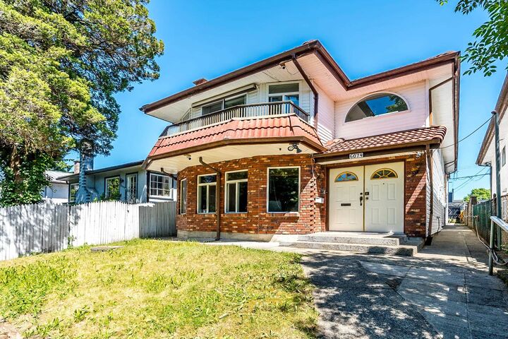 6074 Sherbrooke Street — photo 1
