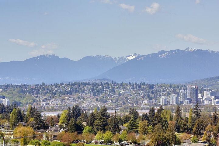 Property Photo:  13308 Central Avenue 1805  BC V3T 0M4 