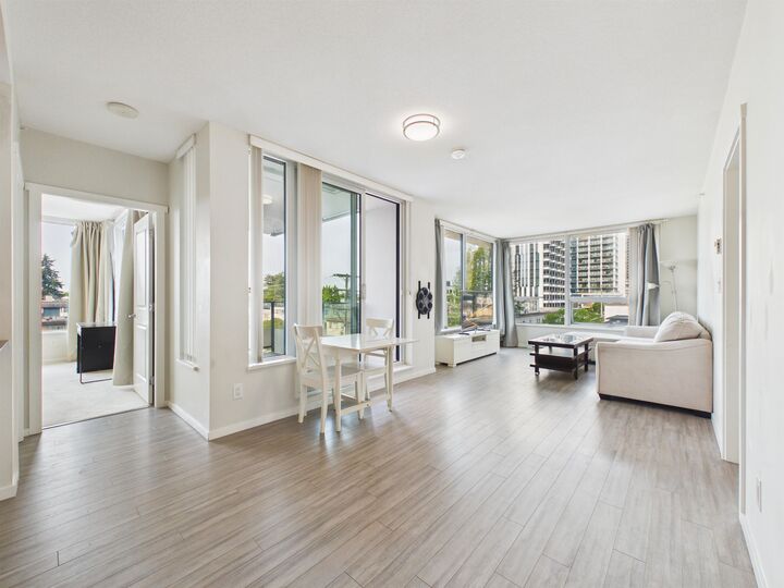 Property Photo: 6658 Dow Avenue 505 BC V5H 0C7