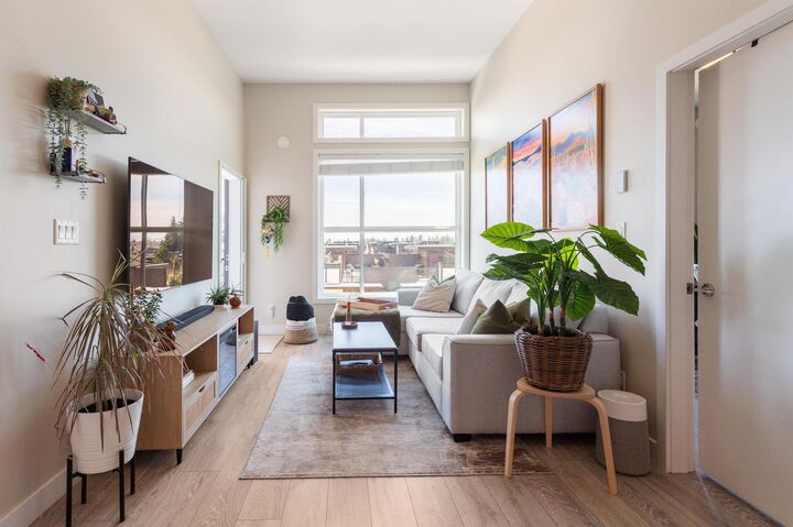 Property Photo: 7809 209 Street 517 BC V2Y 3N6
