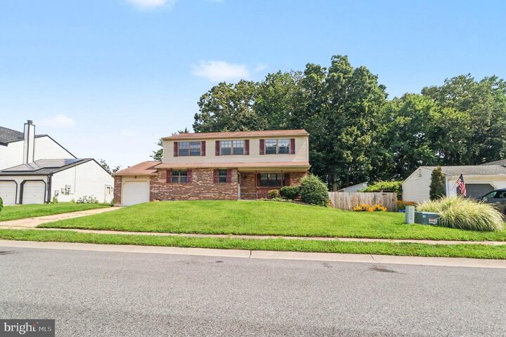 Property Photo:  737 Fox Chase Circle  DE 19701 
