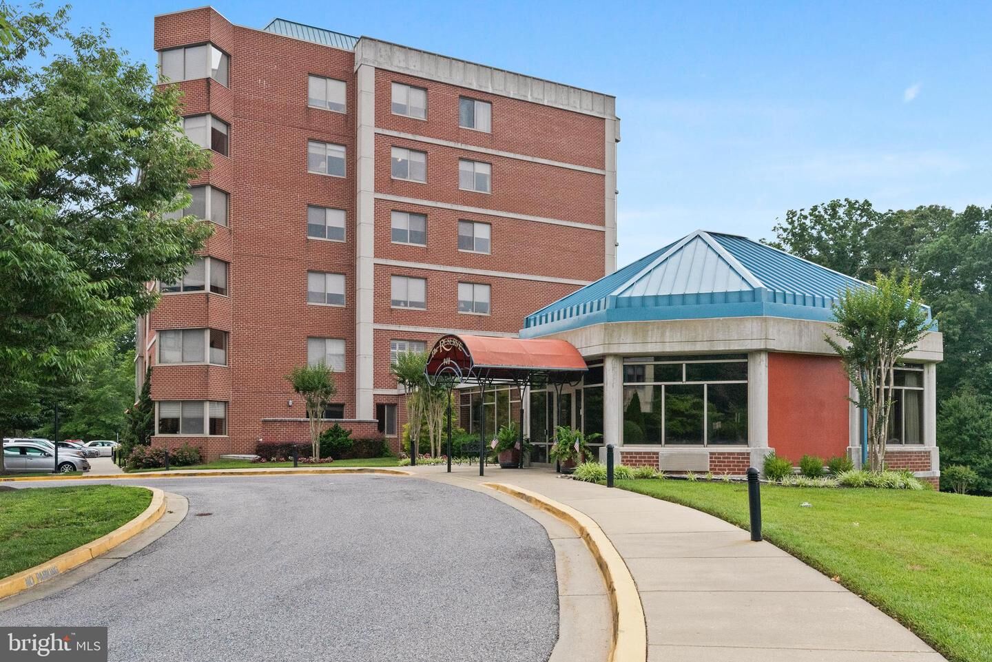 Property Photo: 940 Astern Way 212 MD 21401