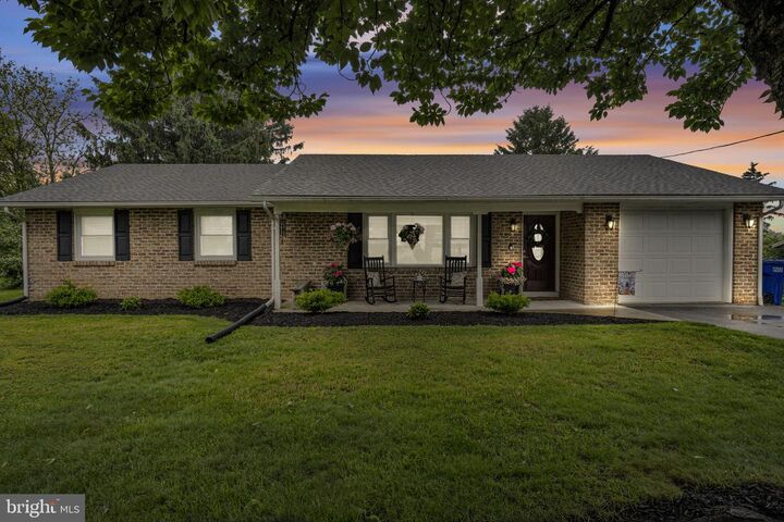 Property Photo:  152 W Middlesex Drive  PA 17013 