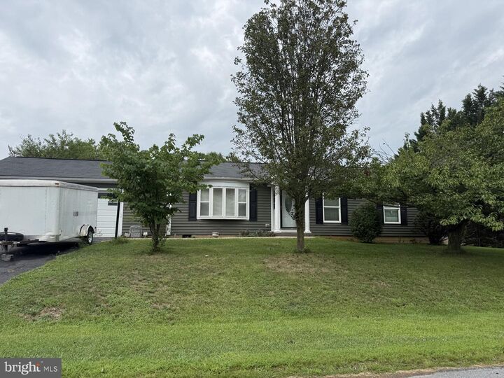 Property Photo: 33 Whirlwind Drive WV 25404