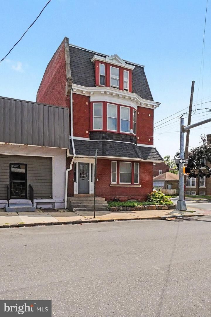 Property Photo: 400 N 9th Street PA 17046
