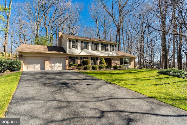 Property Photo: 11905 Viewcrest Terrace MD 20902