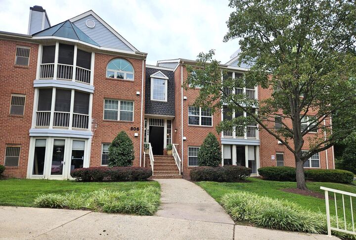 Property Photo: 806 Amber Tree Court 806-303 MD 20878
