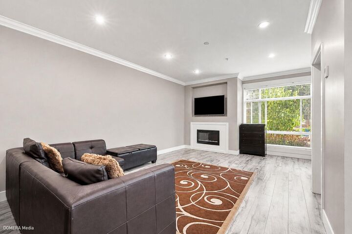 Property Photo: 20403 86ave Avenue BC V2Y 0X4