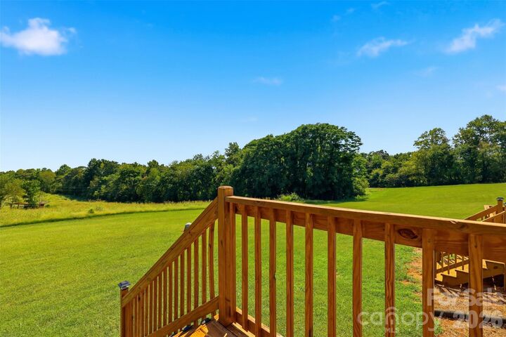 Property Photo: 591 Moore Lane NC 28681