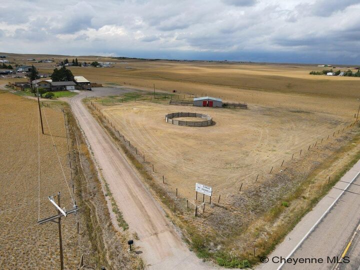 Property Photo: 1716 Road 124 WY 82009