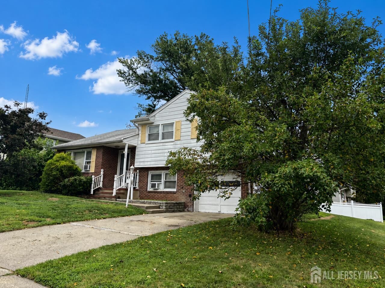 Property Photo:  24 Monush Street  NJ 08882 
