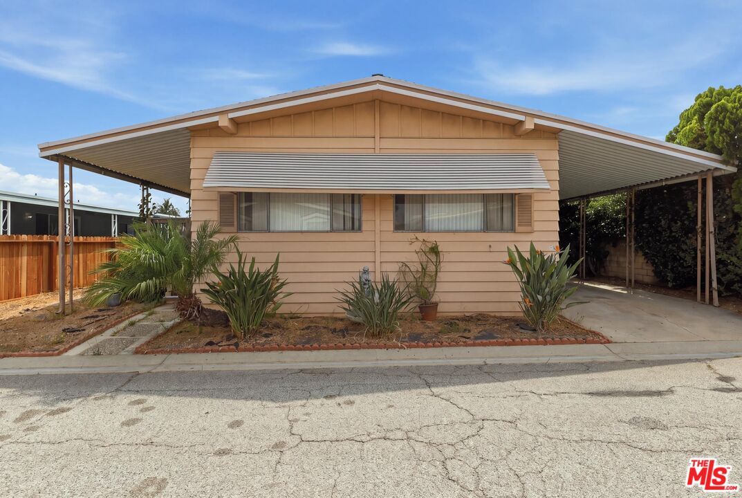 Property Photo:  2601 E Victoria St, Unit 99  CA 90220 