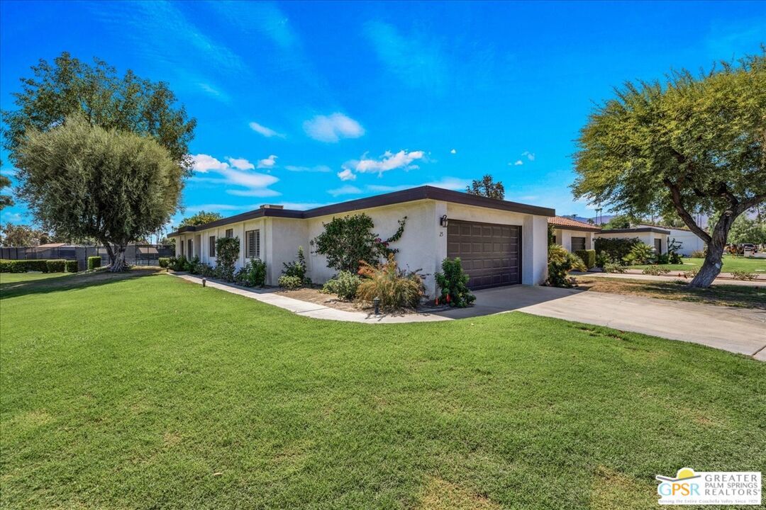 Property Photo:  25 Toledo Dr  CA 92270 