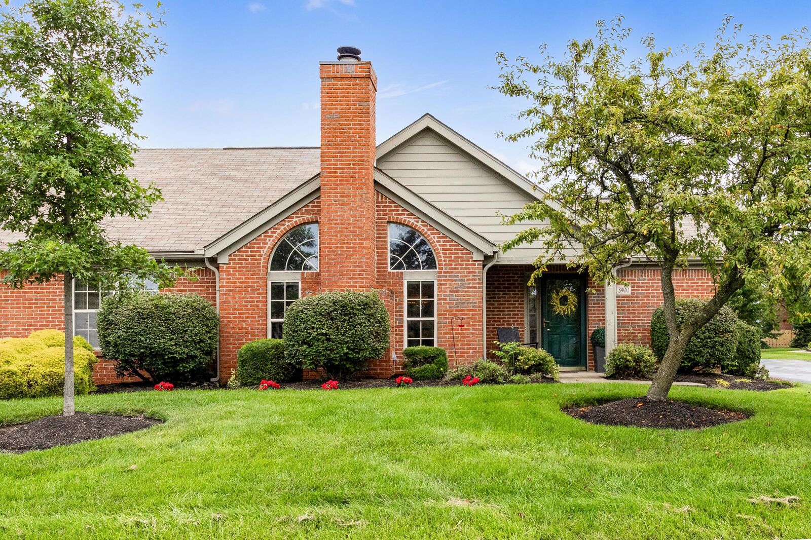 Property Photo: 3900 Sandstone Circle OH 43065