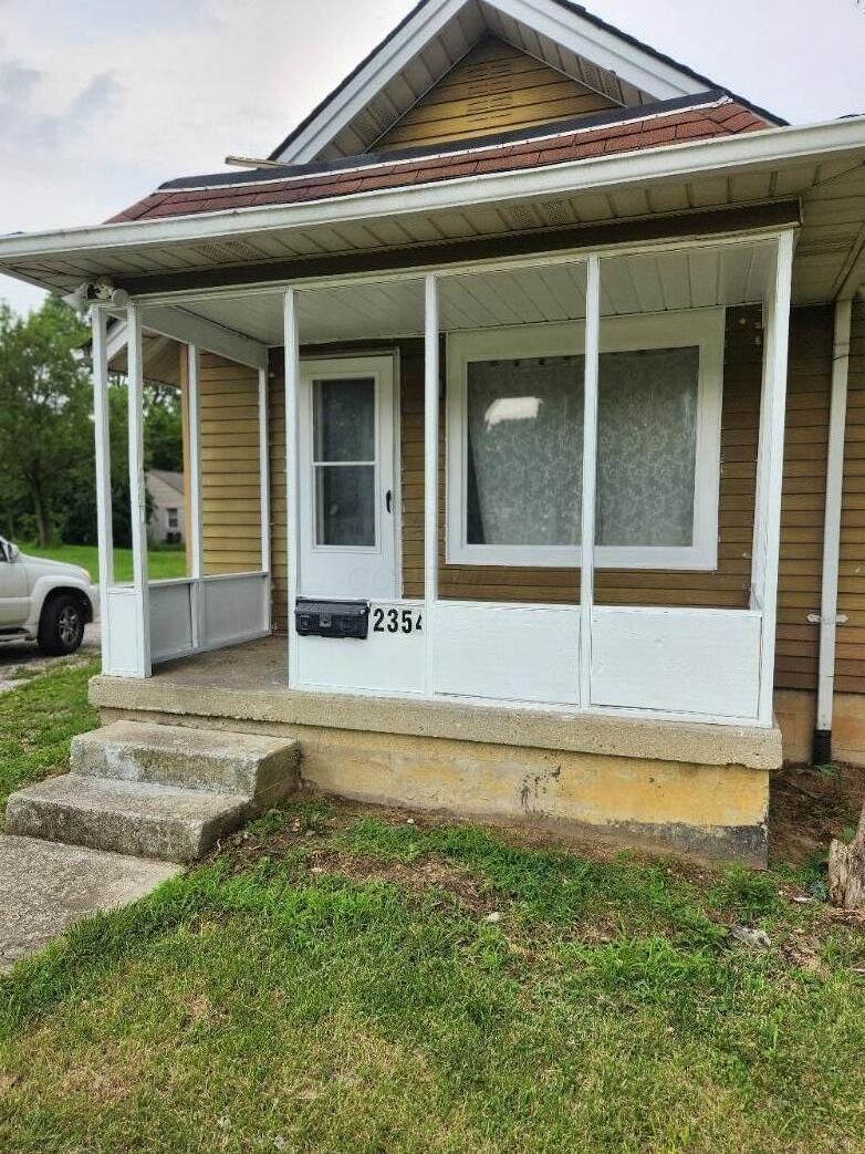 Property Photo:  2354 Rankin Avenue  OH 43211 