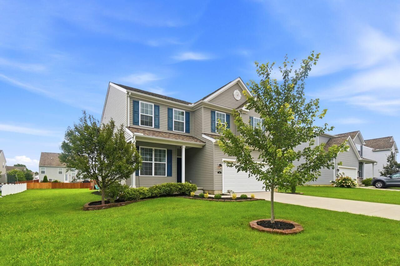 Property Photo: 182 Mannaseh W Drive OH 43023