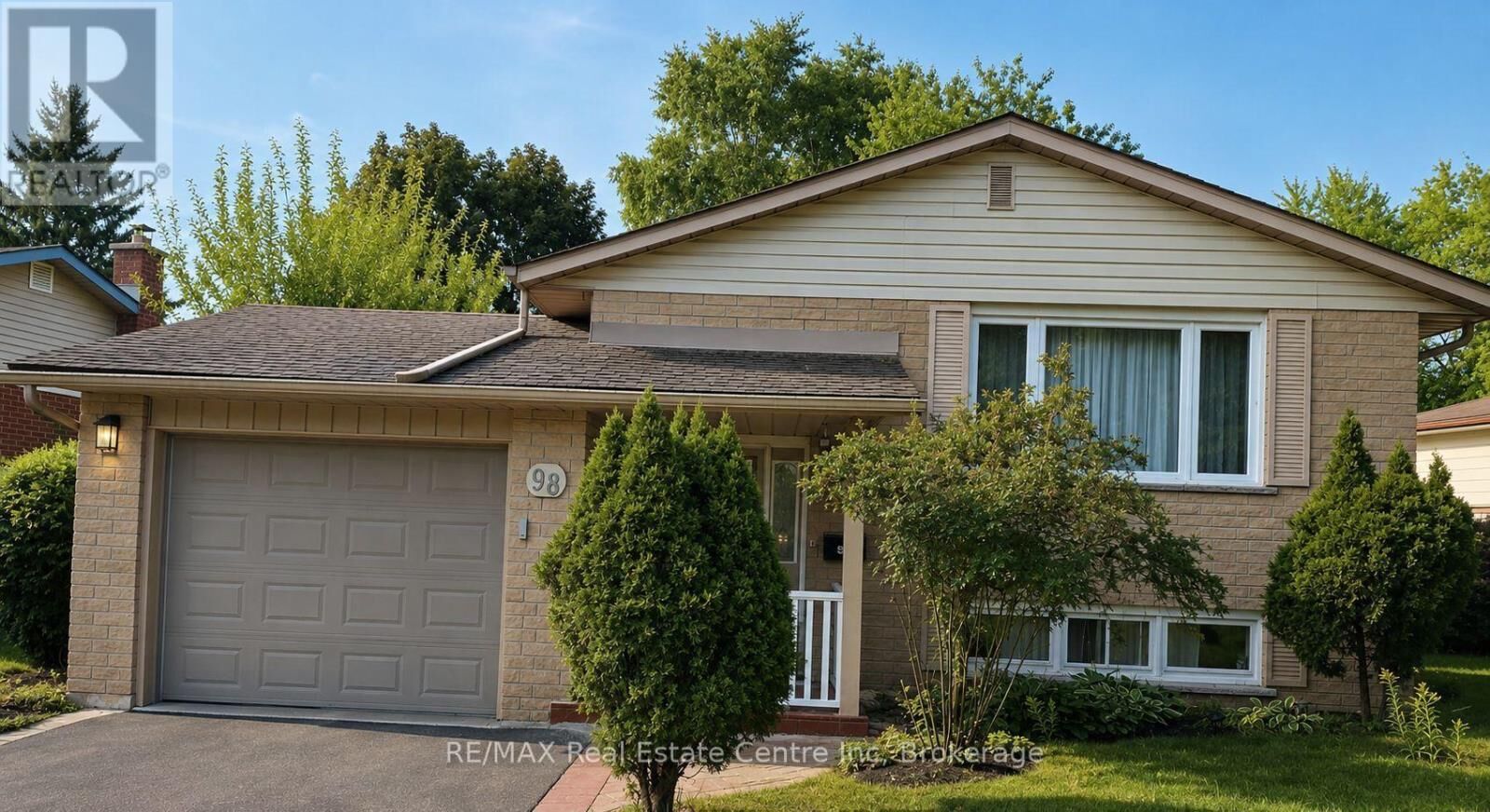 Property Photo:  98 Marksam Road  ON N1H 6T2 