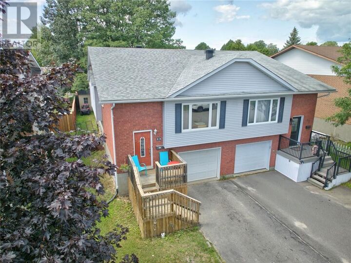 Property Photo: 13 Plumtree Crescent ON P3B 4G5