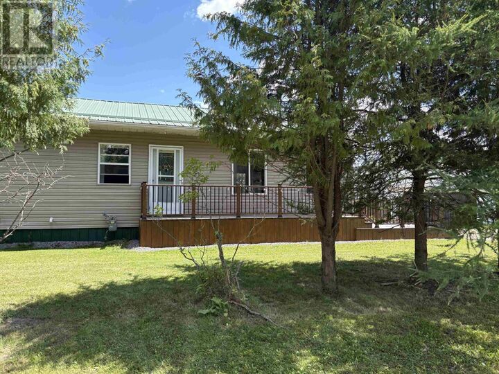 Property Photo: 390 Pit Road 2 ON P9A 3M1