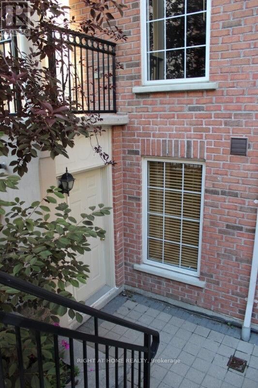 Property Photo:  3 Everson Drive 523  ON M2N 7C2 