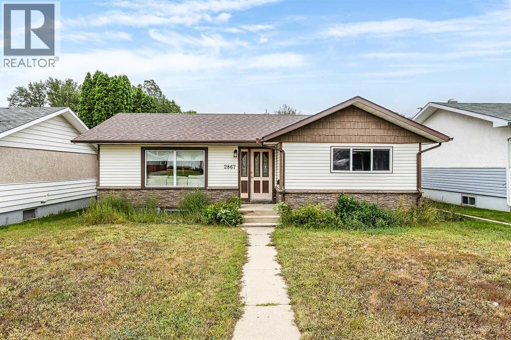 Property Photo: 2867 16 Ave Southeast AB T1A 3T8