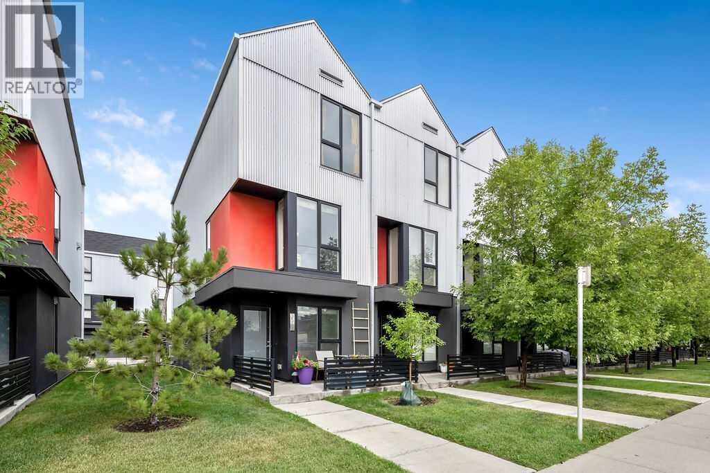 Property Photo: 3541 69 Street Northwest AB T3B 6E8