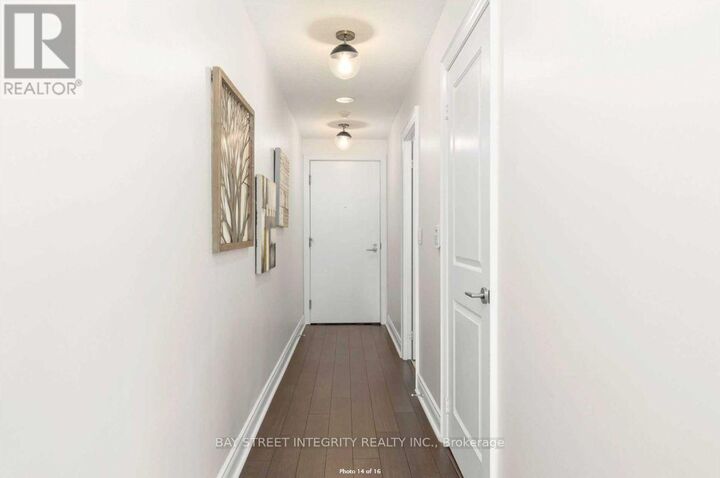 Property Photo:  28 Ted Rogers Way 1705  ON M4Y 2J4 