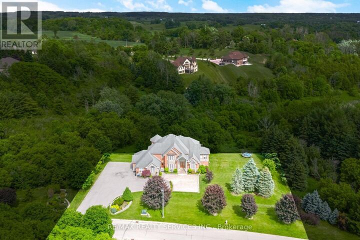 Property Photo: 3 Valley Hill Drive ON L7E 0B8
