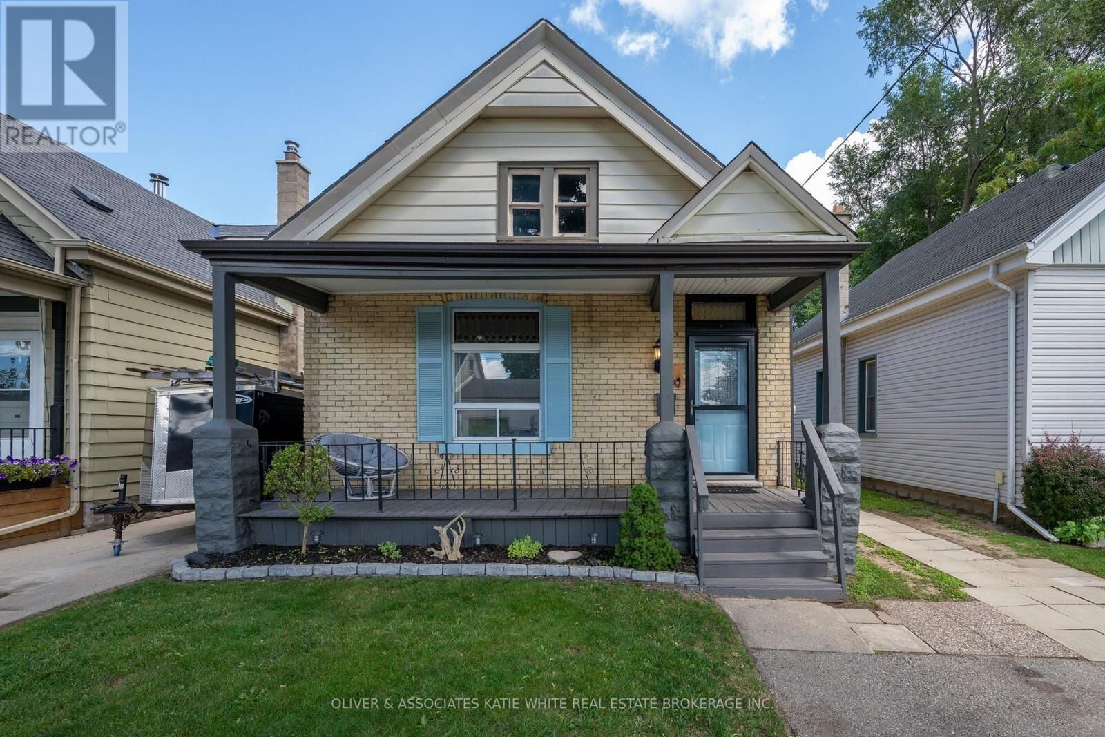 Property Photo: 96 Dreaney Avenue ON N5Z 1W6