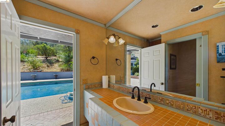 Property Photo:  17910 Dolores Ln  CA 95370 