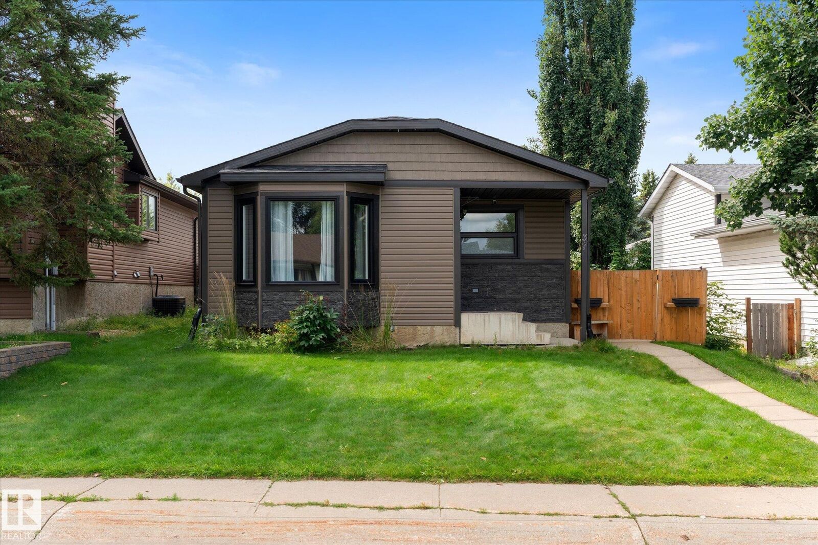 Property Photo: 37 Mathias Avenue AB T7X 2S7