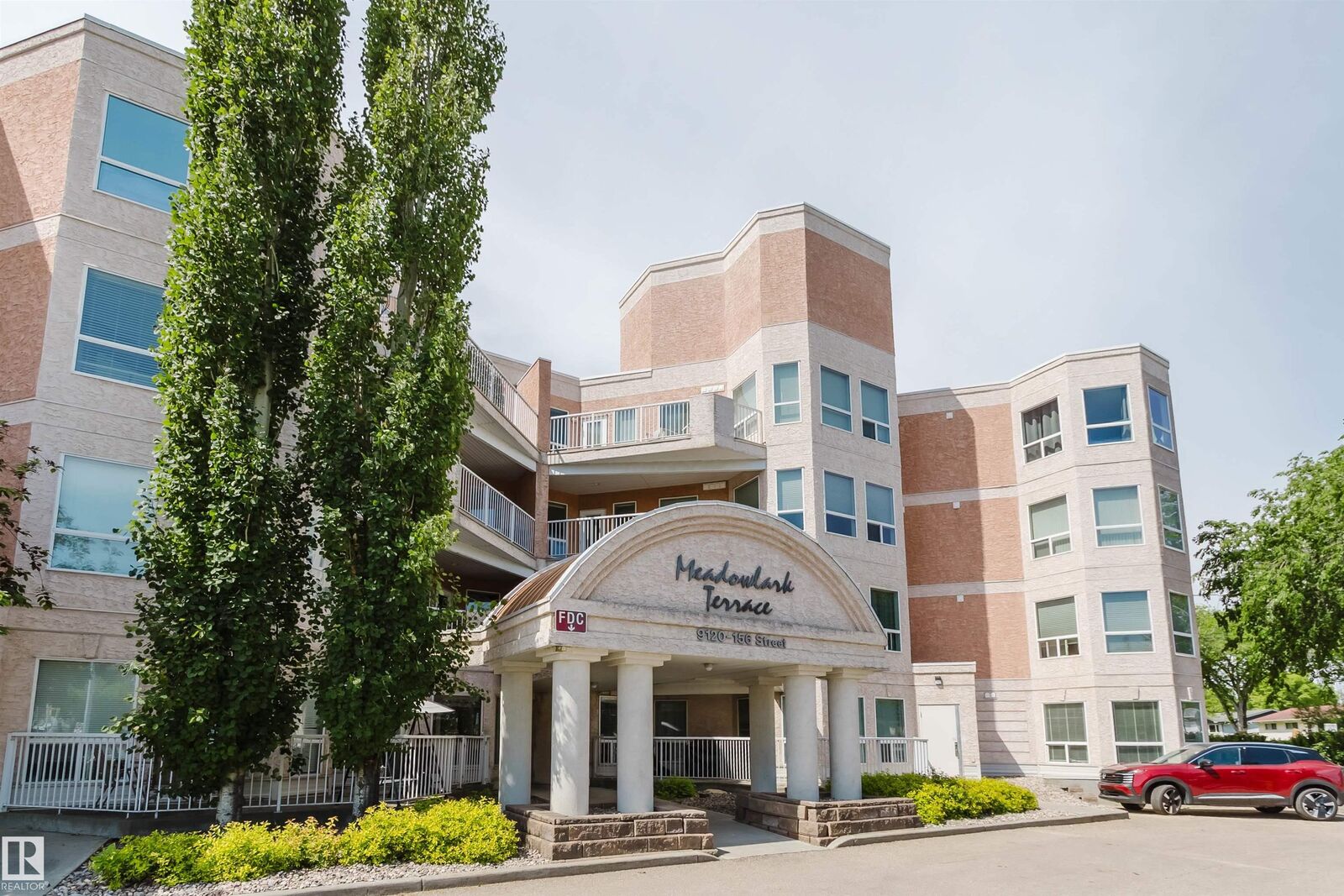 Property Photo:  9120 156 Street NW 406  AB T5R 1Y8 