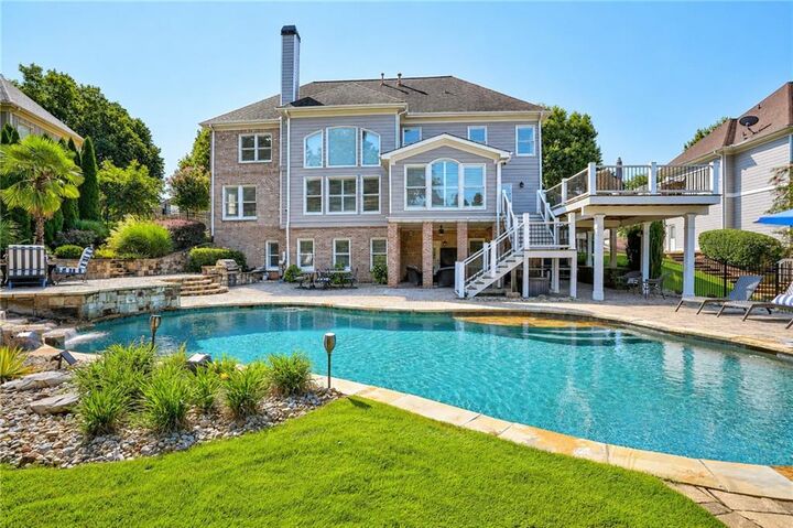 Property Photo: 1043 Meadow Club Court GA 30024