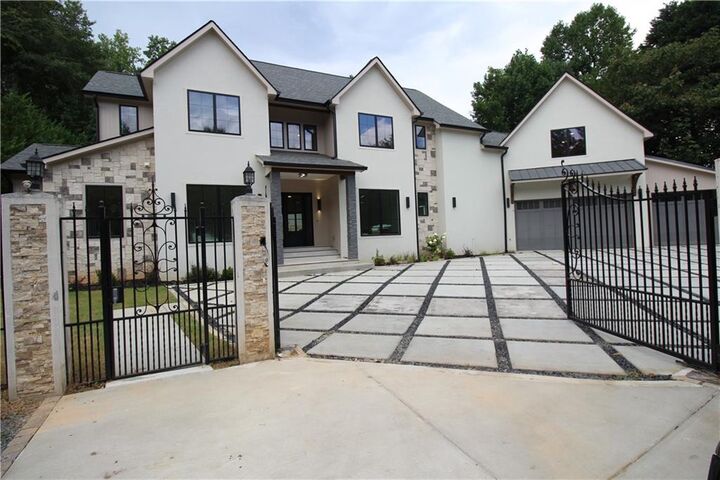 Property Photo:  39 Johnson Ferry Road NE  GA 30328 