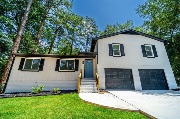 Property Photo: 1158 Research Drive NE GA 30066