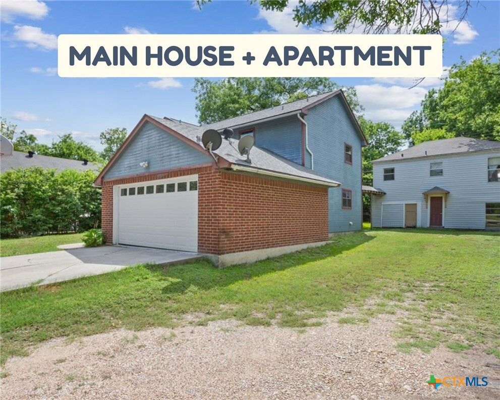 Property Photo: 808 N 10th Street TX 76501