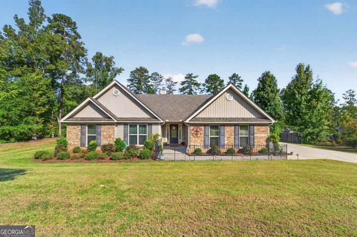 Property Photo: 479 High Point Road NW GA 31061