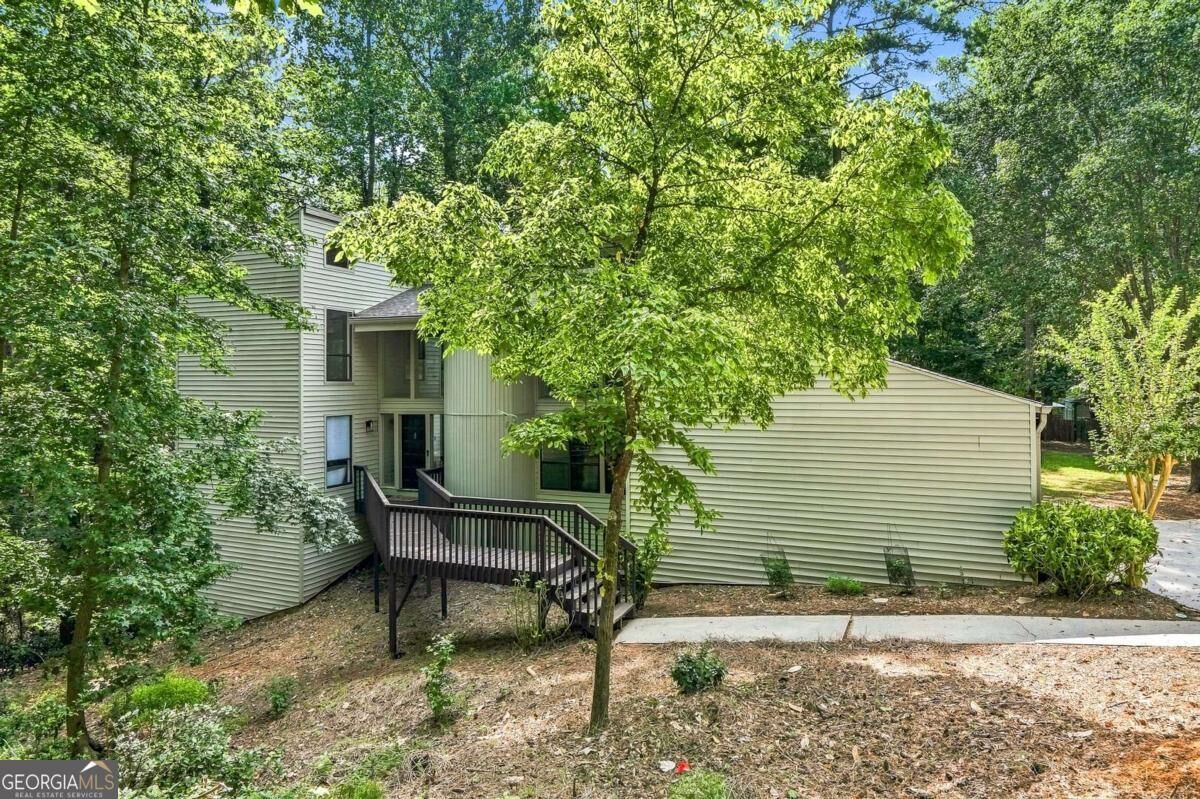 Property Photo:  8810 N Mount Drive  GA 30022 