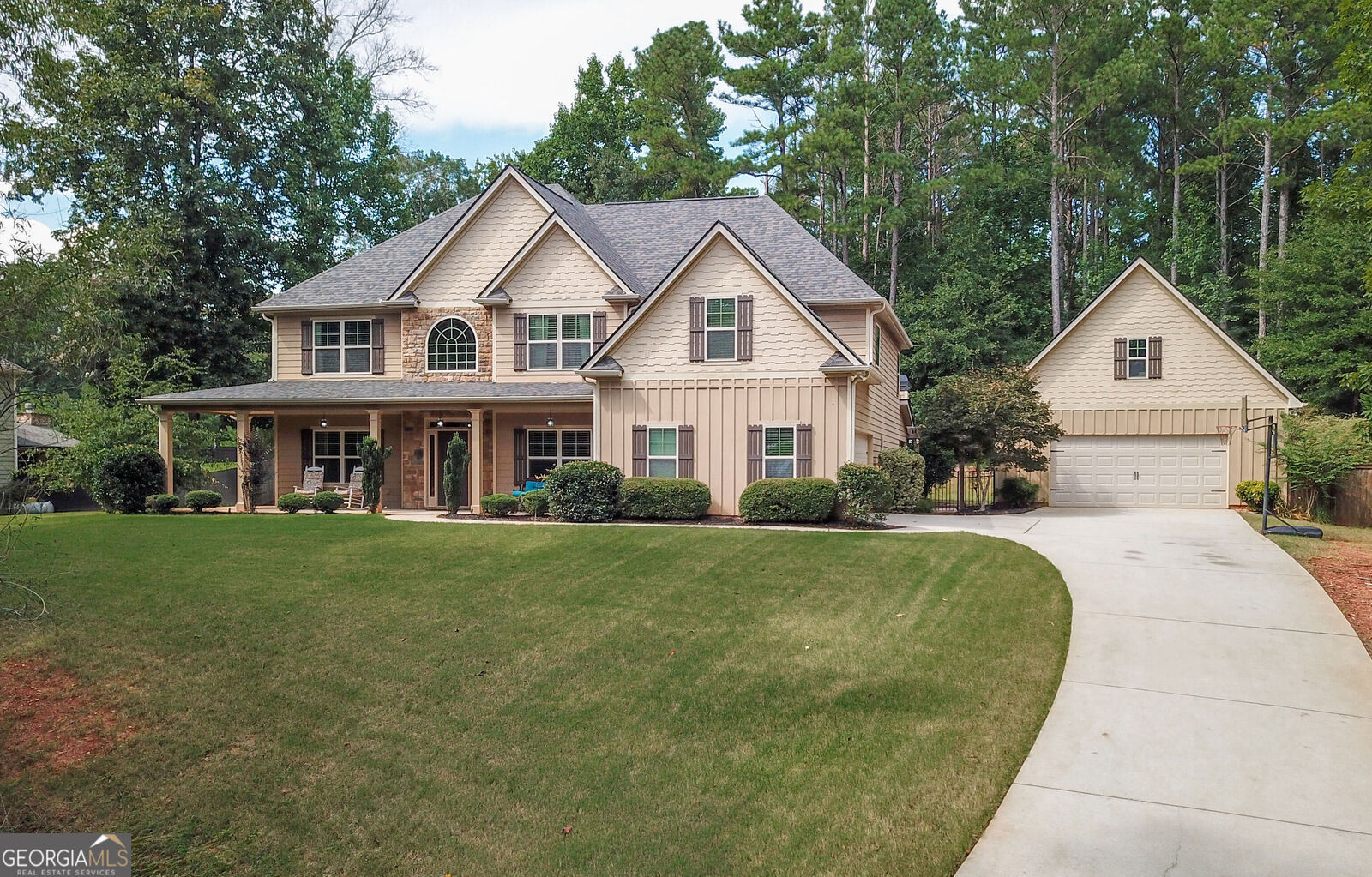 Property Photo:  201 Rocky Bay Lane  GA 30276 