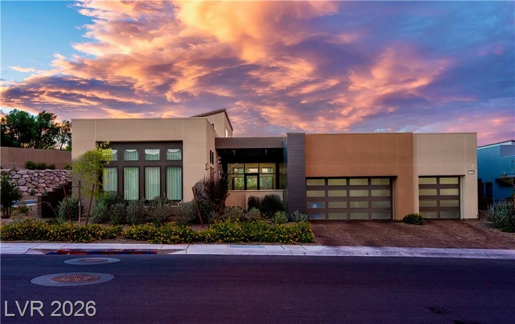 Property Photo: 11134 Desert Heights Avenue NV 89135