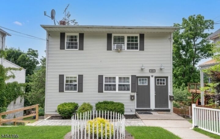 Property Photo:  83 Chestnut St 2  NJ 07960 
