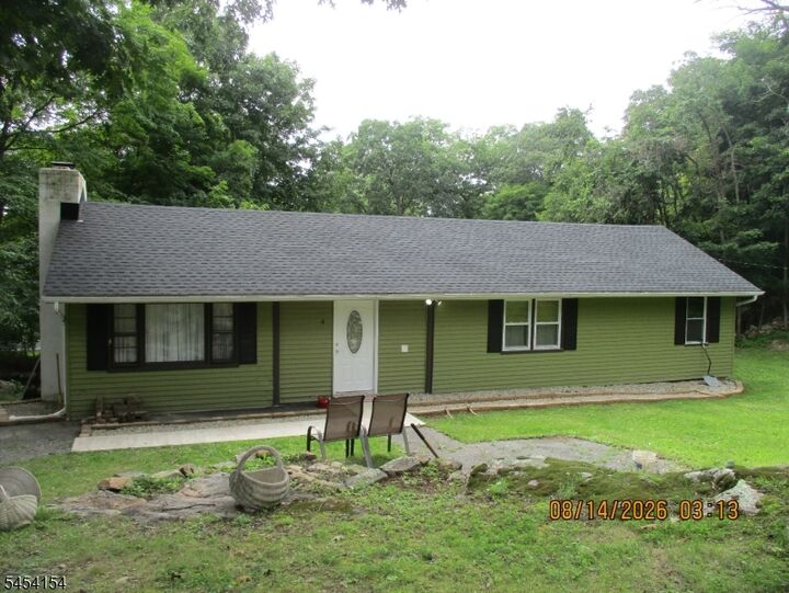Property Photo: 4 Mohawk Trl NJ 07821