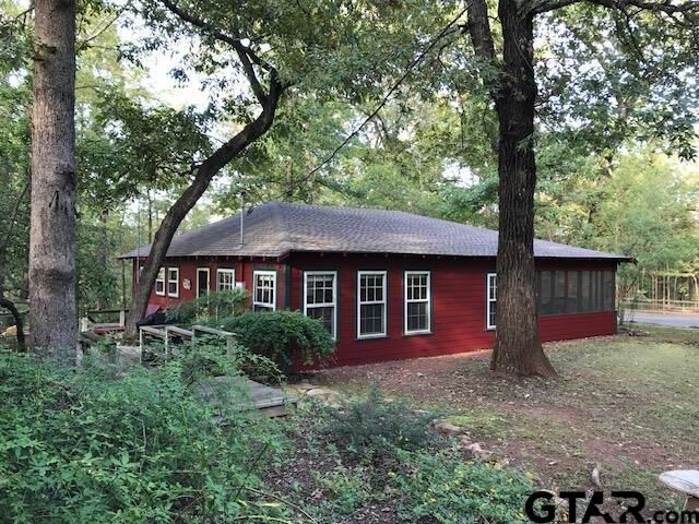 Property Photo:  569 Private Rd 6662  TX 75773 